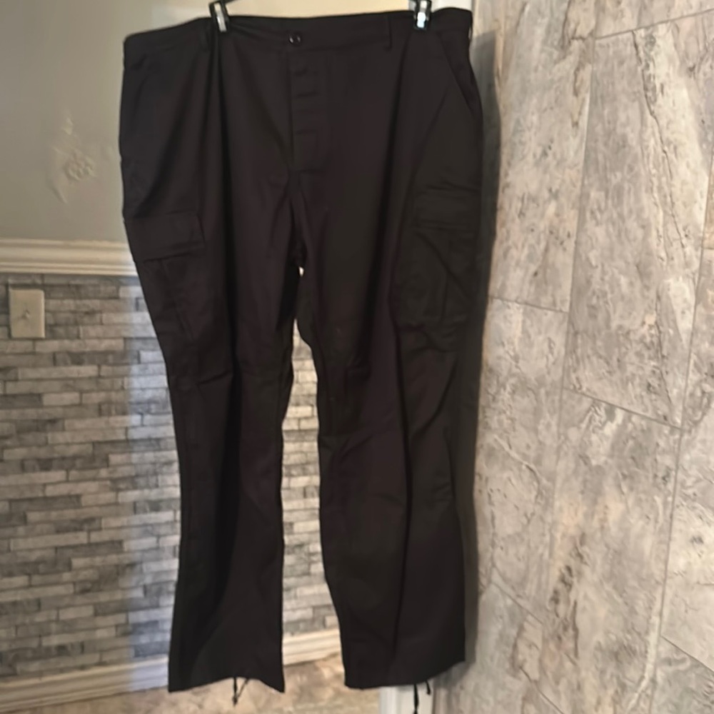 Used size 43/29 correction officer cargo pants